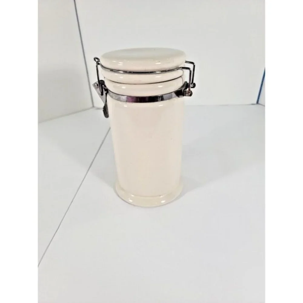 California Pantry Classic Ceramics December 2003 Canister Tight‎ Seal Lid 7.5